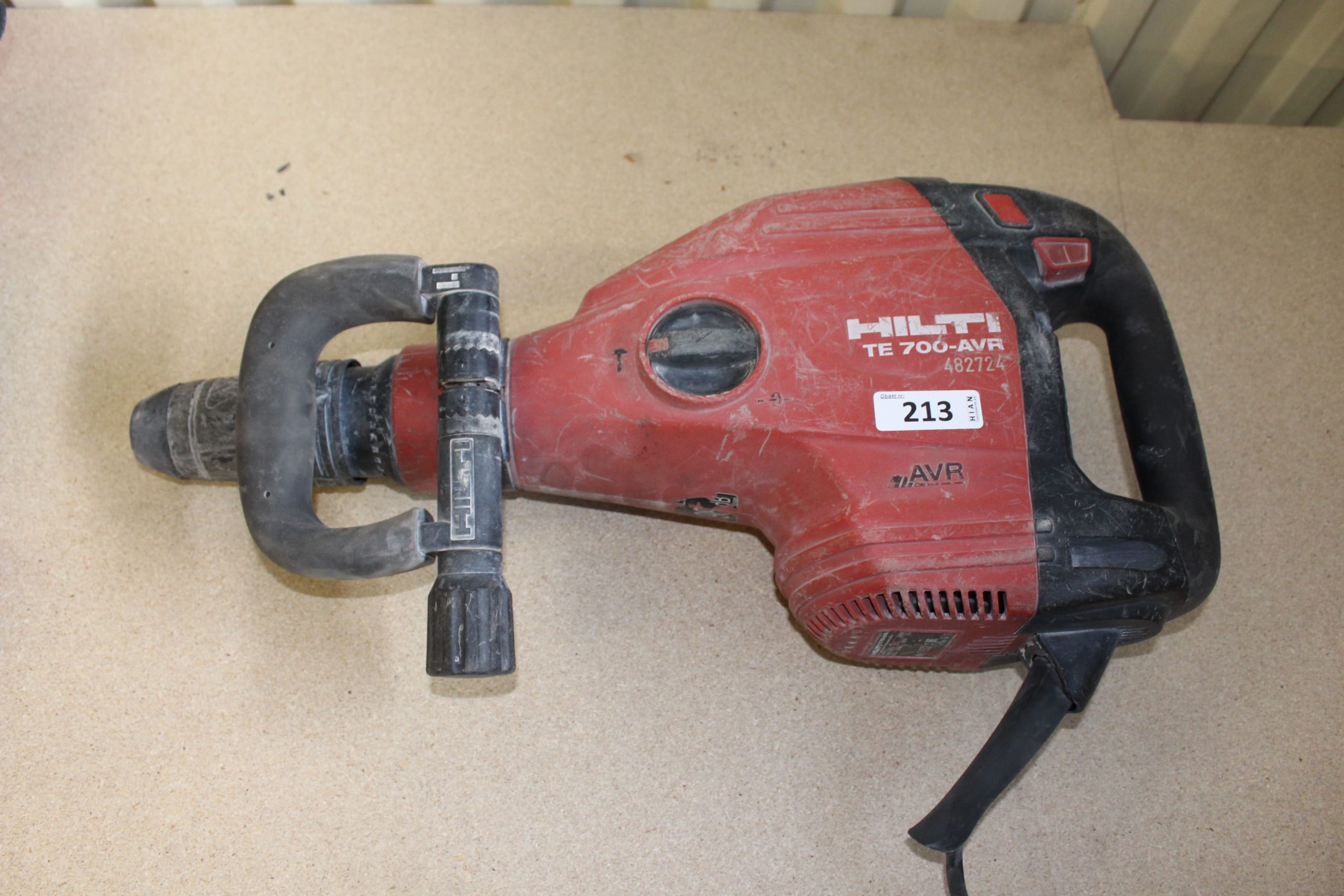 Bilningsmaskin Hilti TE700-AVR